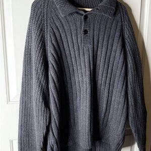 Soft cozy thick Men's Gray Sweater